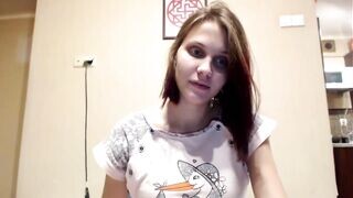Lilly a terhes zsenge szuka maszturbációja