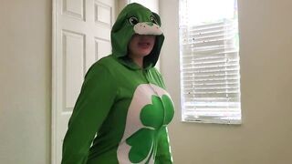 18 éves cosplayes gigantikus popós latin amerikai zsenge