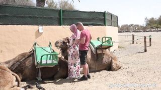 Óriási csöcsű arab gádzsi kufircolása