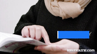 Brittany Bardot egy tinédzser fiú kufircolja ánuszba