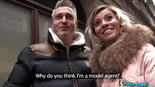 Public Agent - Vicky Love más krapek kukiján lovagol