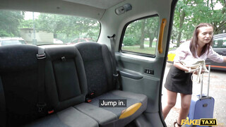 Fake Taxi - Gina Ferocious a szenvedélyes csöcsös tinédzser