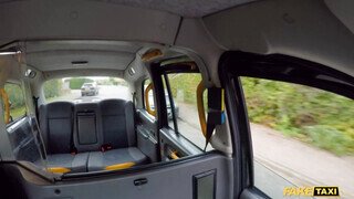 Fake Taxi - Lenina Crowne imádja közösülni a taxiban