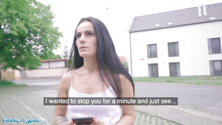 Public Agent - Lexi Dona pénzért hancúrozik