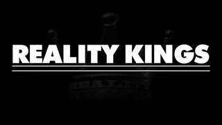 Reality Kings - Olive Glass a szőrös cuncis milf