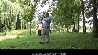 Oldje - Koros csóka dugja a tinédzser spinét