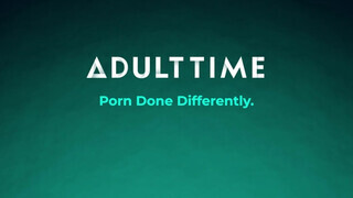 ADULT TIME - Lena Paul termetes csöcseivel masszíroz