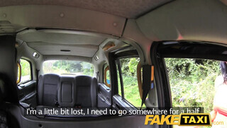 FakeTaxi piercinges szuka a motorháztetőn is kamatyol
