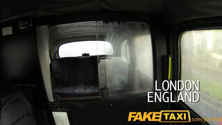 FakeTaxi - nagy csöcsű debella szuka a taxiban