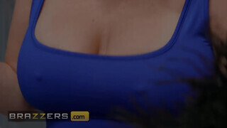 Brazzers - Quinn Waters zsenge pacákkal kúr