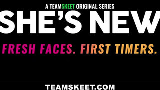 Gigászi popós fiatal lány a castingon - TeamSkeet