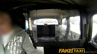 FakeTaxi - Kiki Minaj a csöcsös csoki csajszika