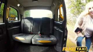 Fake Taxi - Gigantikus didkós világos szőke meghágva