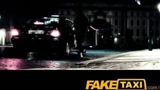 FakeTaxi - Jasmine Jae szereti a durva kárót