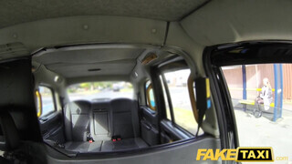 Fake Taxi - Cuki világos szőke csajszi bekúrva