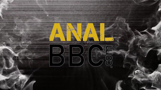 ANALIZED - Anna Rey befogadja a gigantikus barna kárót