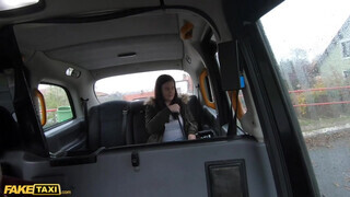 Fake Taxi - Little Eliss a óriási cicis tinédzser