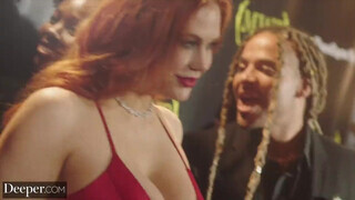 Deeper - Maitland Ward várja a fügyit a popójába