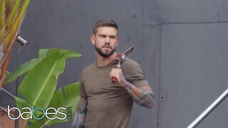 Babes - Anya Krey hancúrozik a kertész csávóval