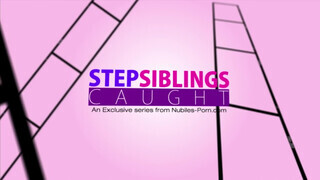 StepSiblingsCaught - Kacie Castle hatalmas péniszt kap