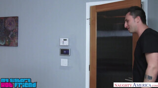Abby Paradise a hatalmas popós tinédzser - Naughty America