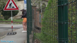 Public Agent - Csöcsös latina pipi felszedve