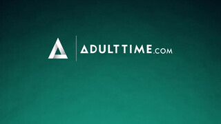 21 SEXTREME - Daphne Klyde a cuki fiatal szuka