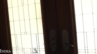 Naughty America - India Summer gigantikus dákóval megdöngetve