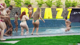 BRAZZERS - Luna Star fiatal csávóval kúrel