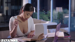 VIXEN - Jade Kush a bűbájos ázsiai lány