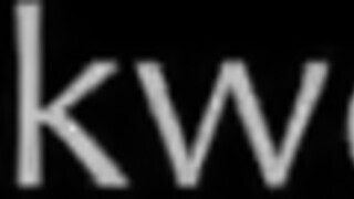 Kicsike keblű nevelő húgi