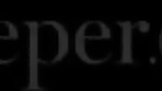 Deeper - Queenie a csinos gigantikus tőgyes milf
