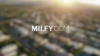 MILFY - Dana Vespoli fiatalabb hapsival kufircol
