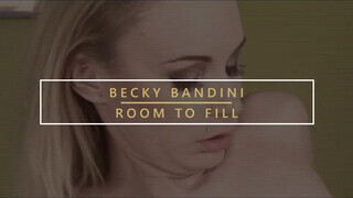 Becky Bandini reszel a fiatalabb pasassal