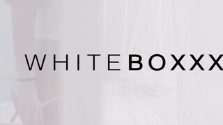 WHITEBOXXX - csodaszép, csábos nőci az ágyban