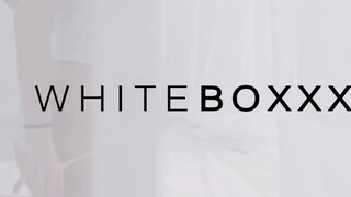 WhiteBoxxx - Nicole Pearl a kiéhezett orosz nőci