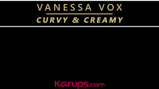 Vanessa Vox a tetkós kisebbségi milf
