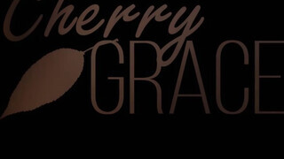 Cherry Grace a kerek popós szuka