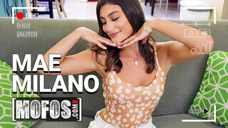 MOFOS - Mae Milano cunija megkúrelva gondosan