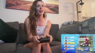 Csíkos mario kart párbaj lush toy-jal a puncimban – banánáradat a csábos játékban