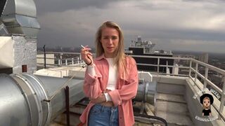 Bűbájos kurva majdnem lenyelte a hímtagot az utcán