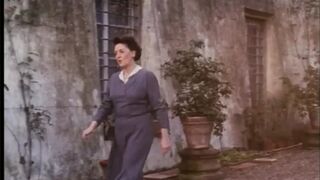 L'Ereditiera negyedik részében Anita Rinaldi termetes cerkát szop retro stílusban